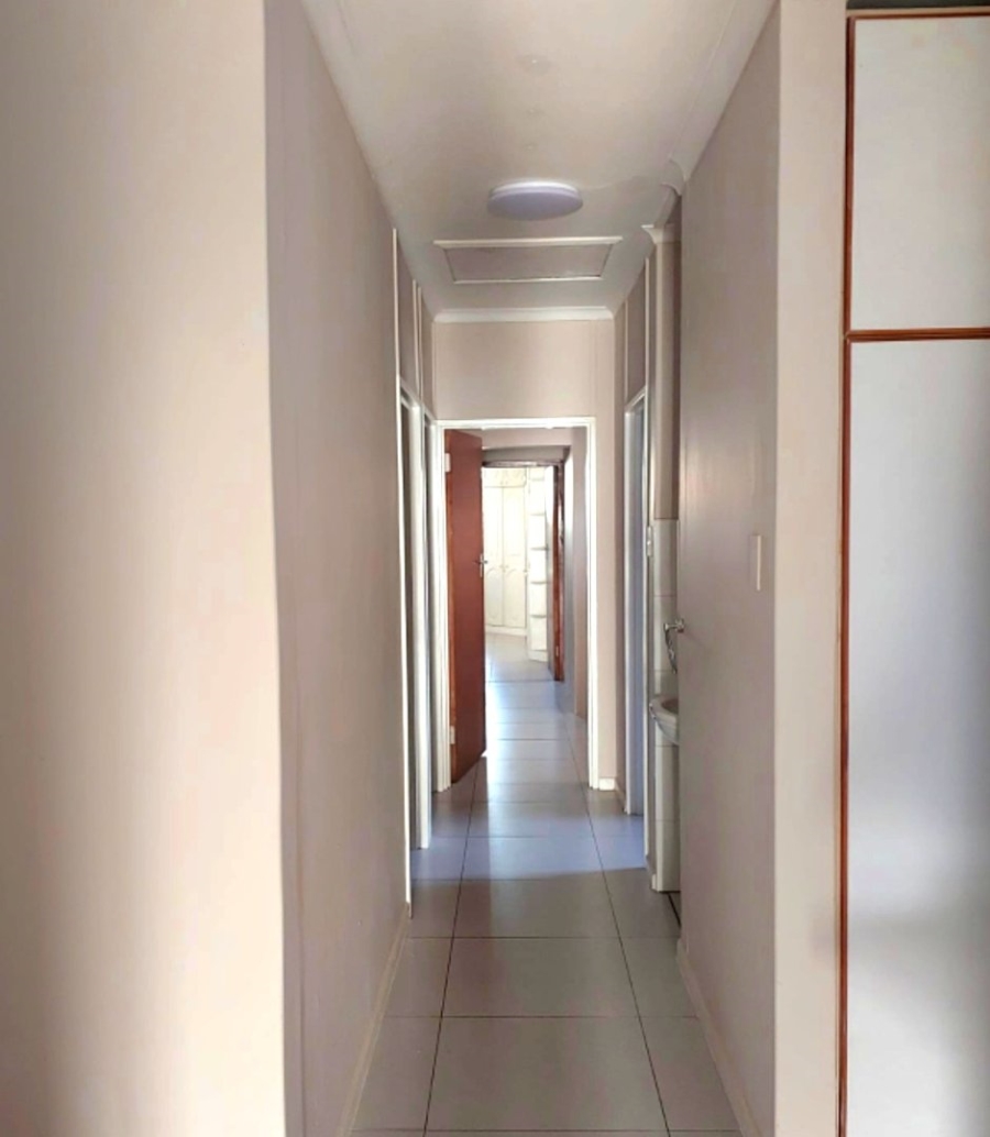 3 Bedroom Property for Sale in Uitenhage Central Eastern Cape
